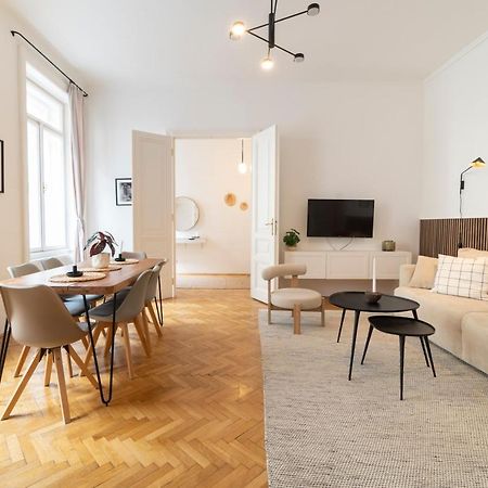 Josef'S Home I Premium Apartment In Ideal Location Виена Екстериор снимка