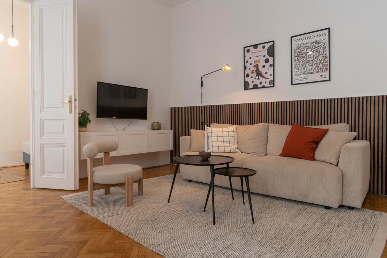 Josef'S Home I Premium Apartment In Ideal Location Виена Екстериор снимка