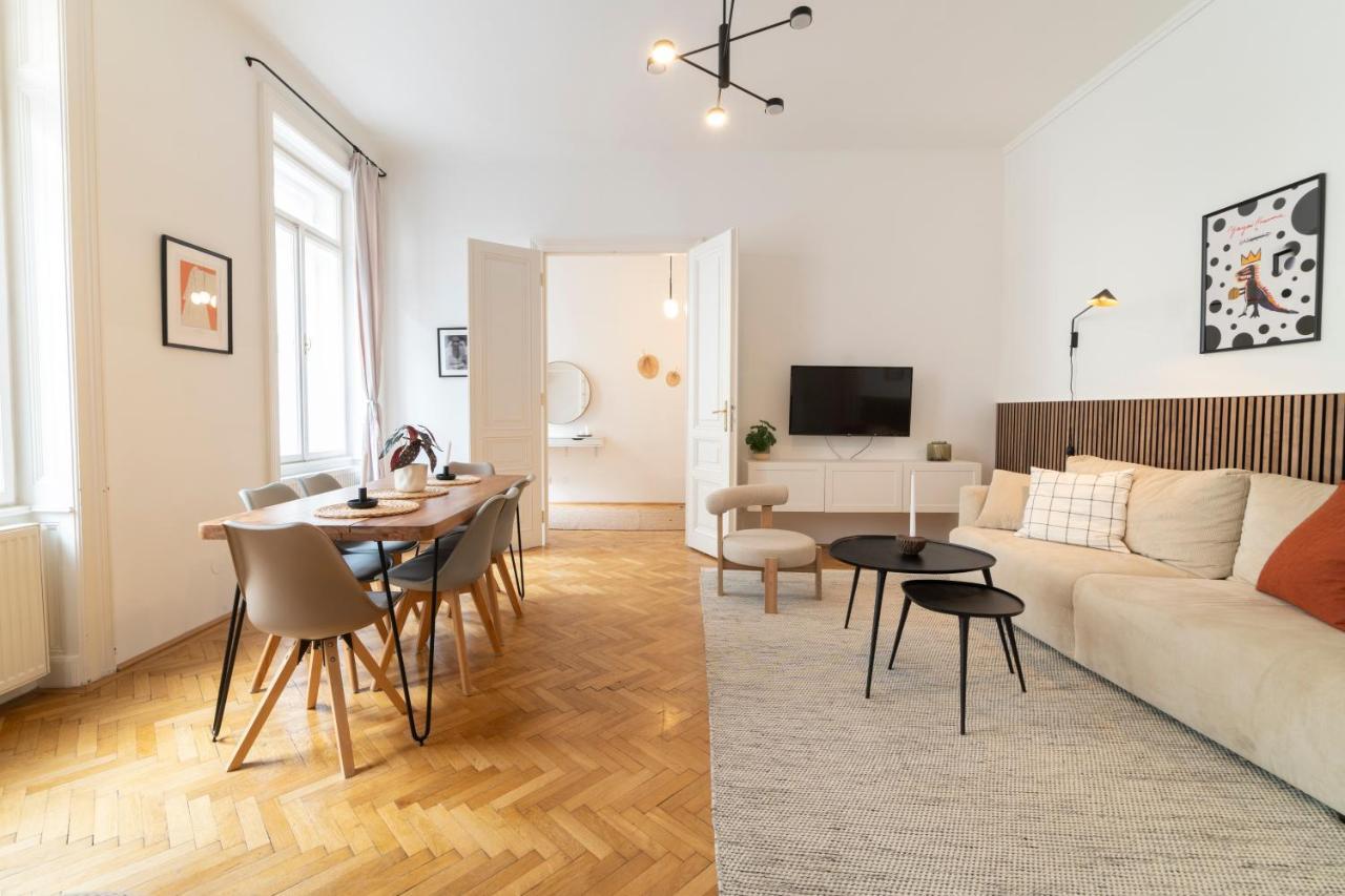 Josef'S Home I Premium Apartment In Ideal Location Виена Екстериор снимка