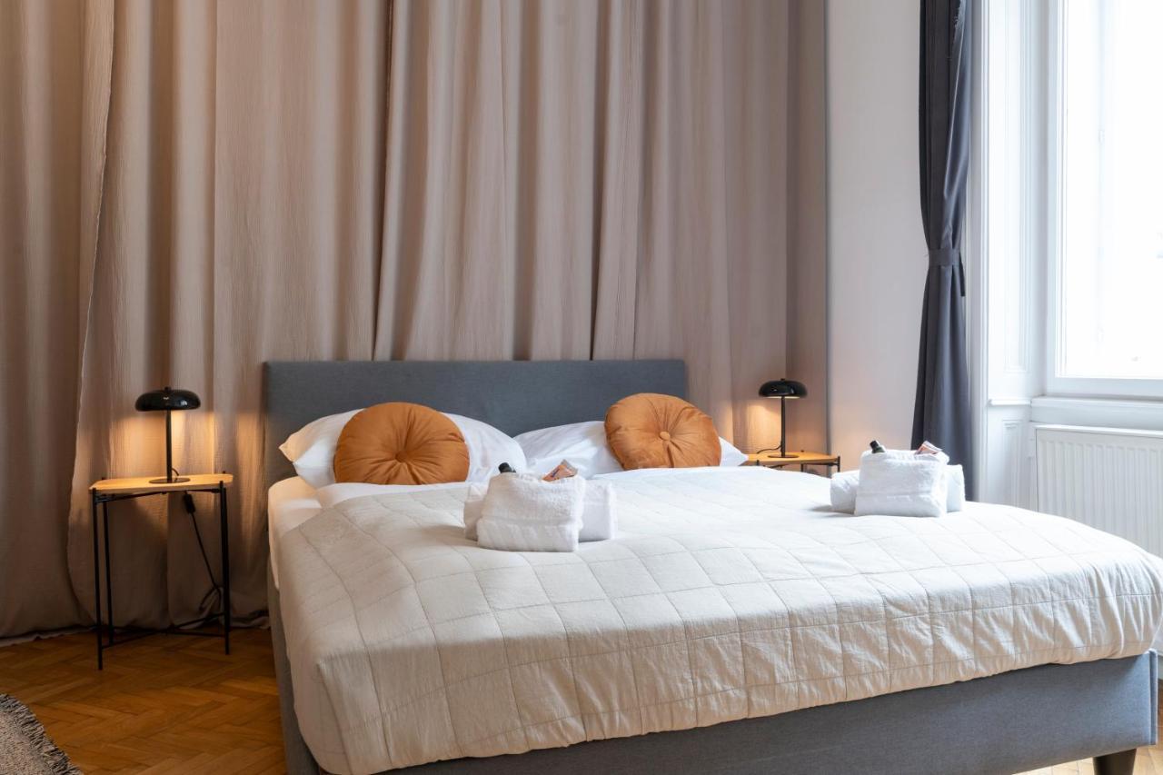 Josef'S Home I Premium Apartment In Ideal Location Виена Екстериор снимка